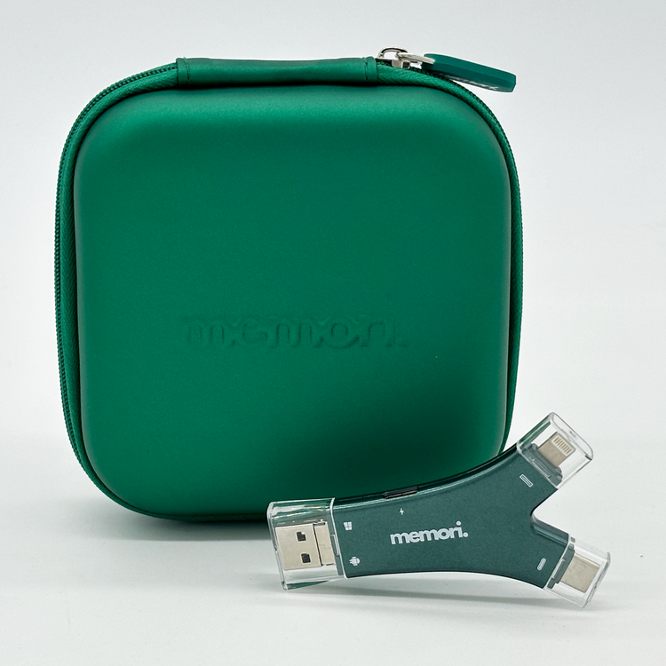 Memori 64GB Universal Photo & Video Saver