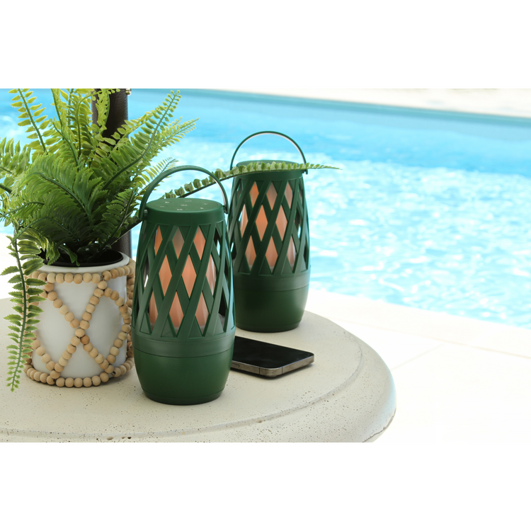 Portable Bluetooth 10-Watt Speaker With LED Flame Light