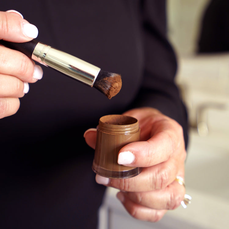 Color & Lift Fibers with Control Brush