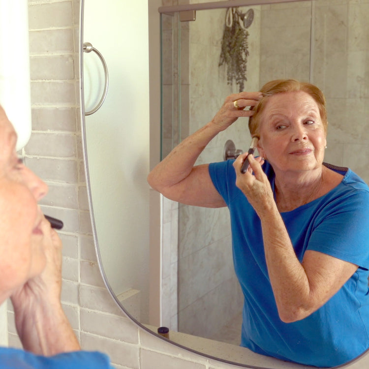 Color & Lift Fibers with Control Brush