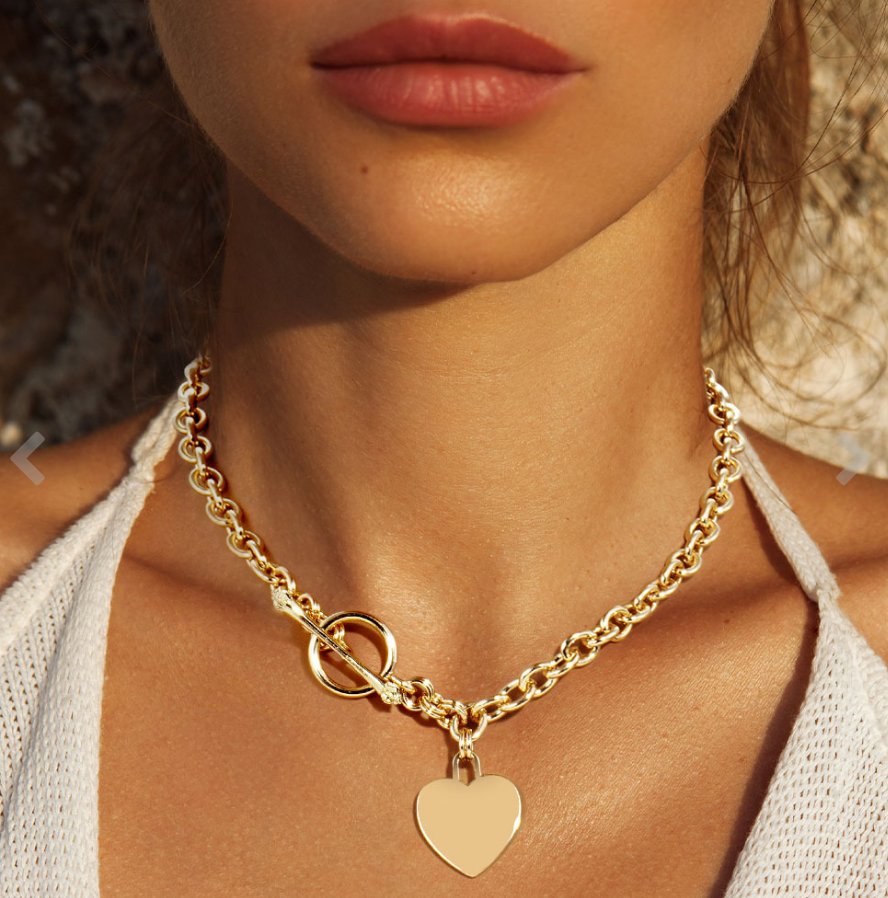 heart necklace png