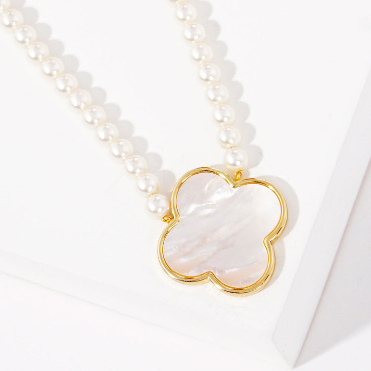 Clover and Pearl Necklace-Gold