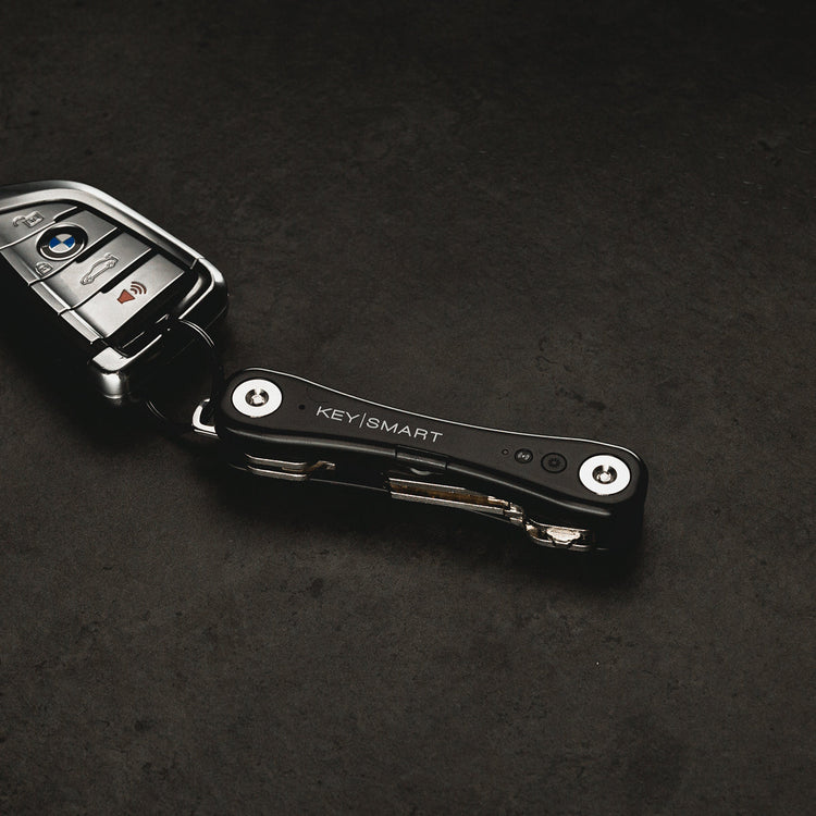 KeySmart iPro Works With Apple Find My